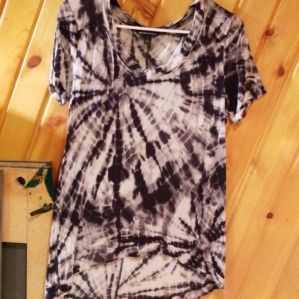Dark Purple grey and white top
